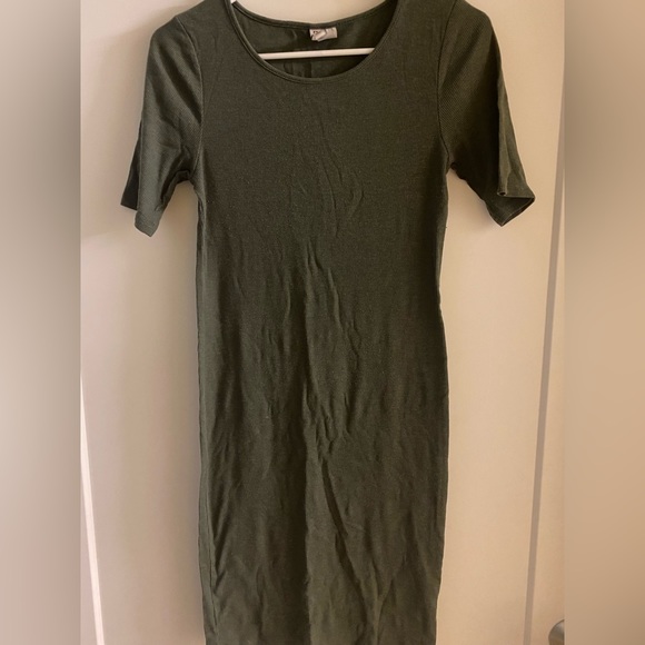 Olive green Cotten dress. - Picture 5 of 5